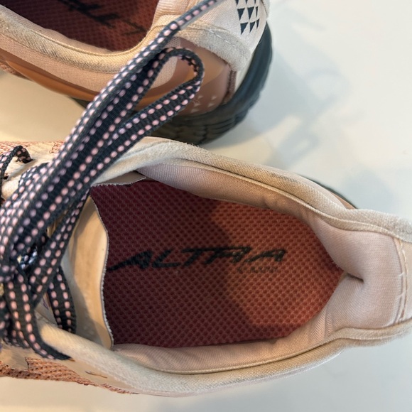 Women’s Altra Timp 4 trail running shoes 8.5 - Picture 11 of 15